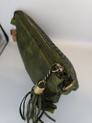 Lille skindtaske med flet i grøn