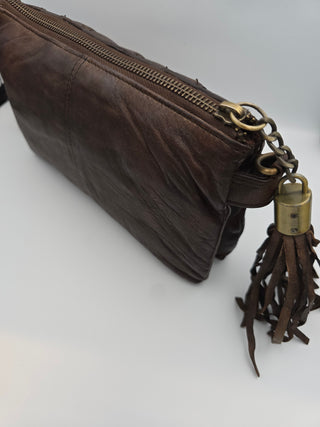 Skindtaske / clutch i mørk brun