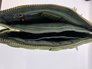 Skindtaske / clutch i grøn