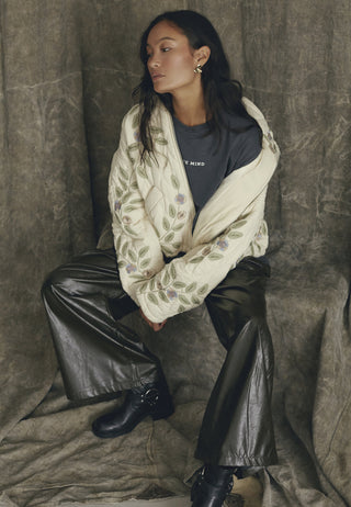 LOVE1378 quiltet jakke med broderi