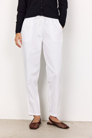 AKILA 10 Buks - White