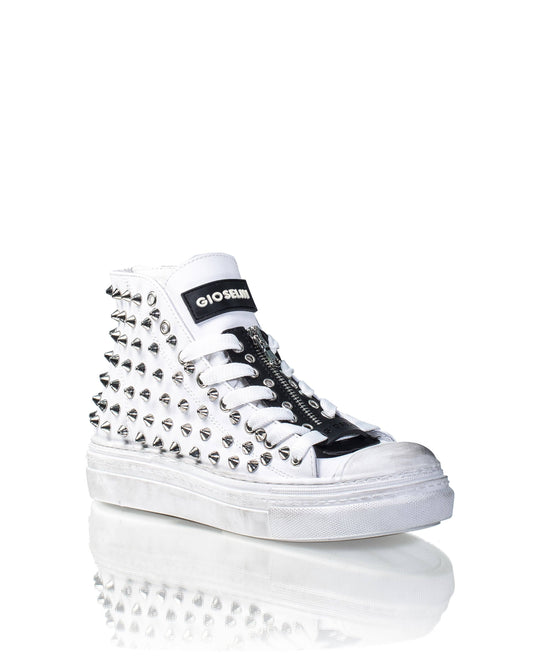 STUDDED White Sneaker