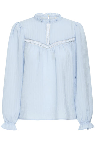 Sassy bluse i farven Cashmere Blue