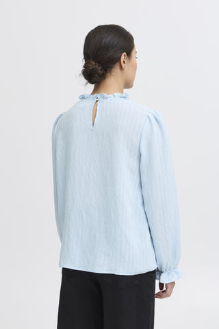 Sassy bluse i farven Cashmere Blue