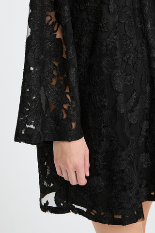 LINEO kjole i smuk blonde