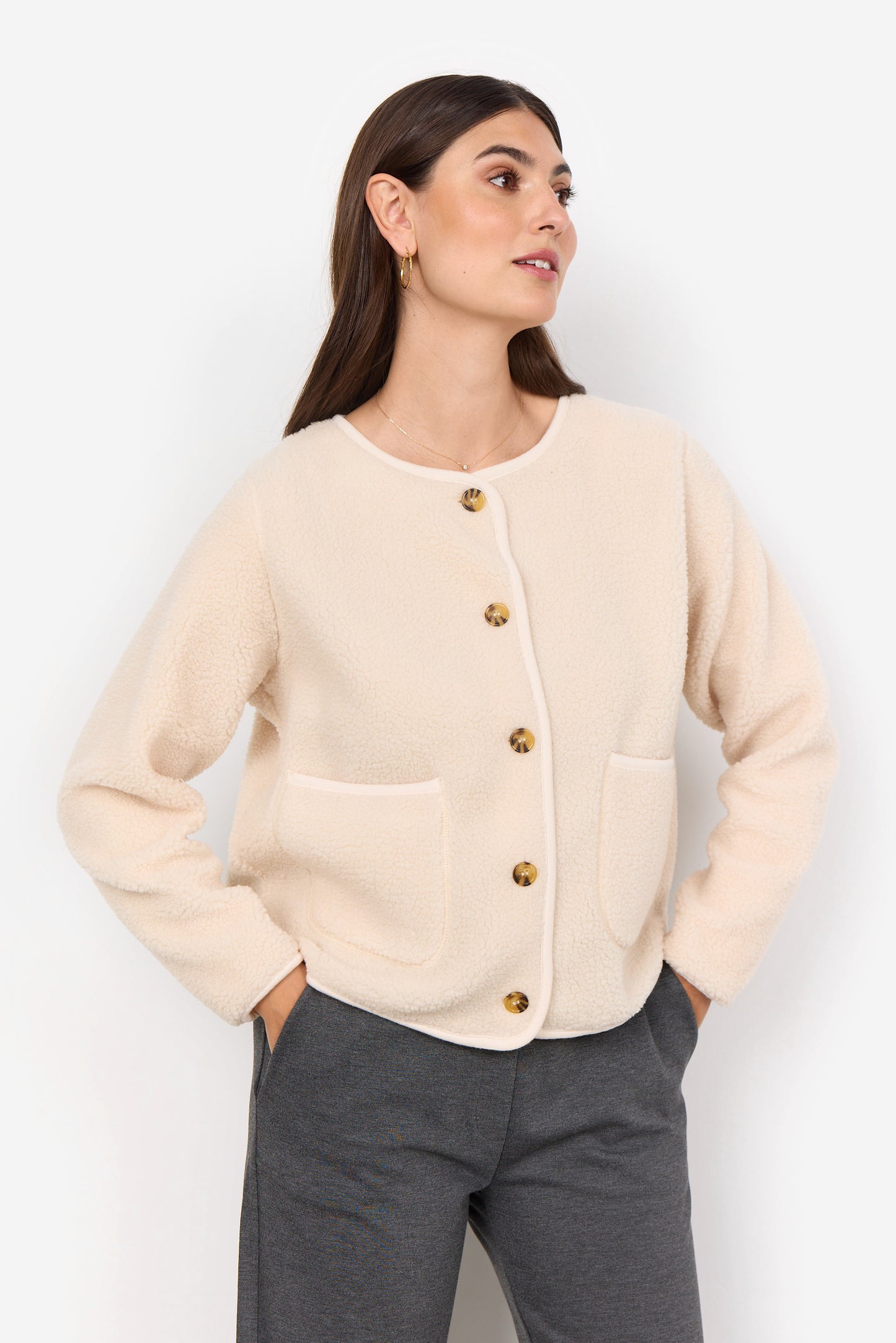 Teddy cardigan i Creme