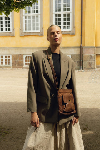 KAY URBAN skindtaske i Woodsmoke