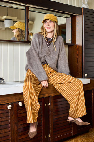 BJOERK CROSS JUMPER - Taupe