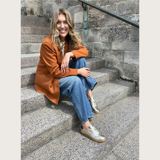 SHOW YOU GOLD Sneaker