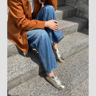 SHOW YOU GOLD Sneaker